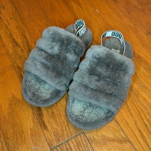 UGG FLUFF SLIDE
